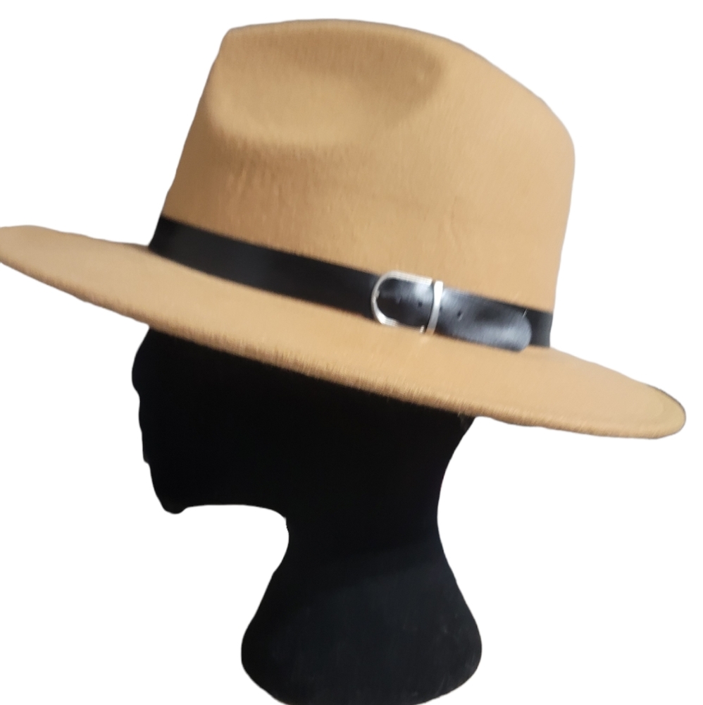 Beige park ranger style hat